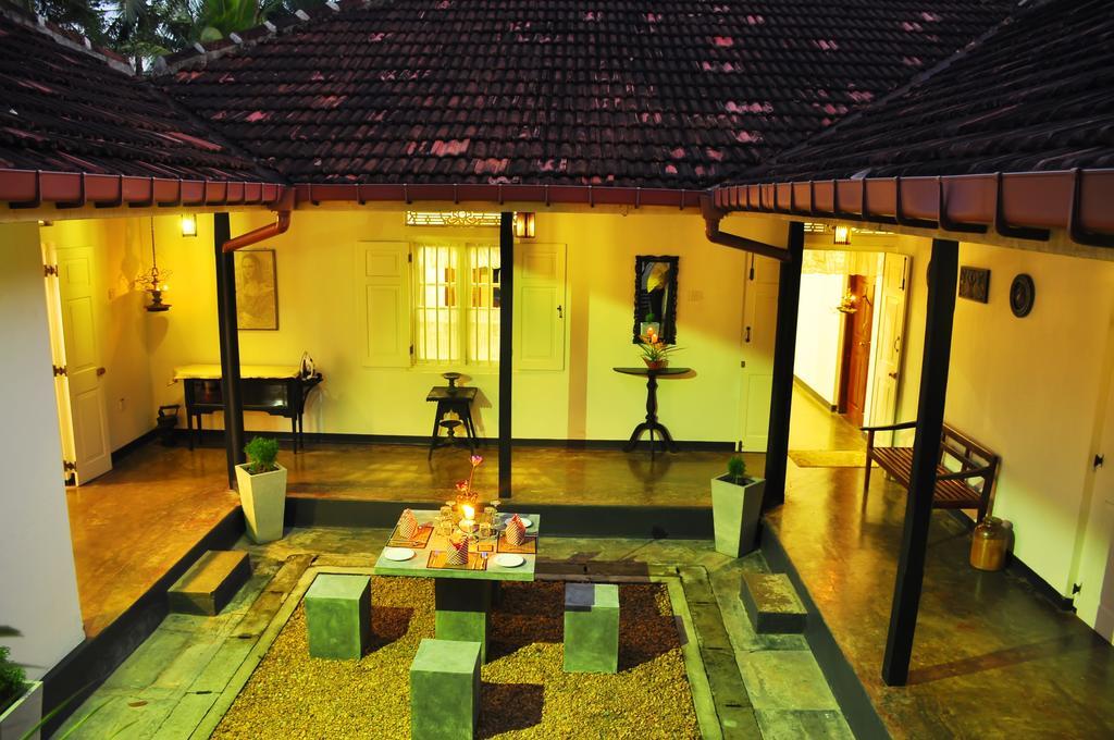 Village Headman'S Five Bedrooms Entire Bungalow Induruwa Exterior photo