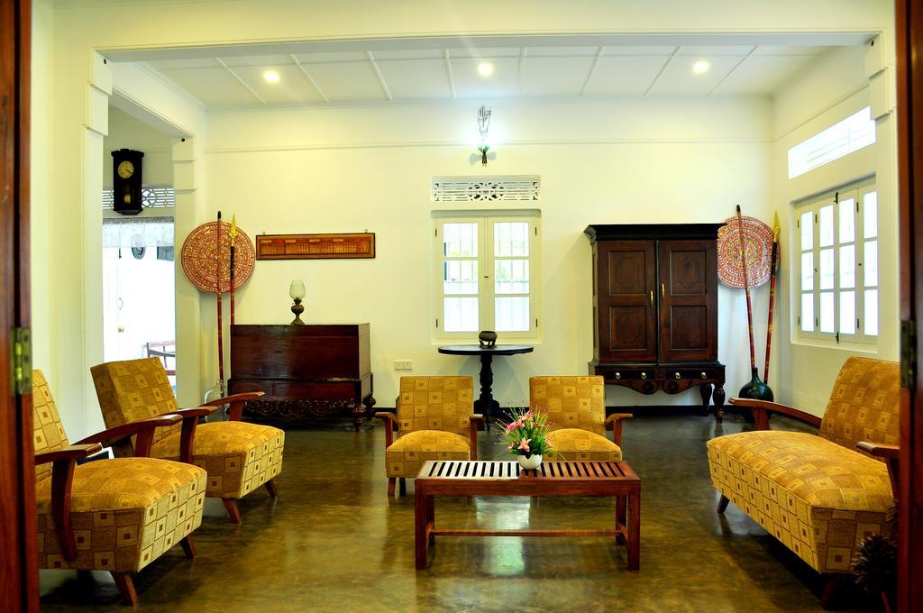 Village Headman'S Five Bedrooms Entire Bungalow Induruwa Exterior photo